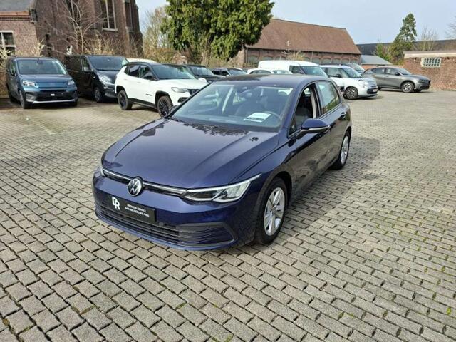Volkswagen Golf Life eTSI