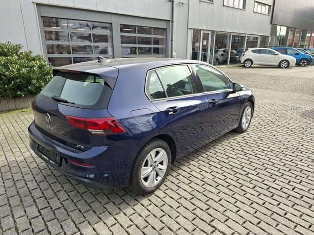 Volkswagen Golf Life eTSI
