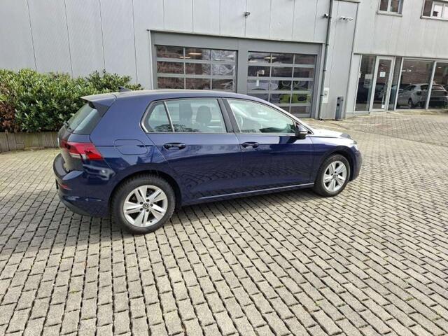 Volkswagen Golf Life eTSI