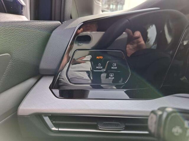 Volkswagen Golf Life eTSI