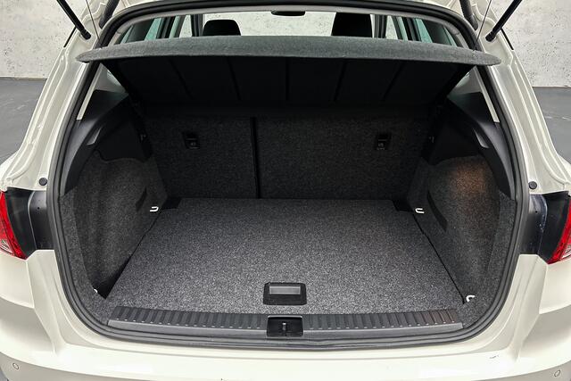 Seat Arona 1.0 TSI Style Business Intense | Virtual Cockpit | Navi Premium | Clima | Apple CarPlay | Stoelverwarming