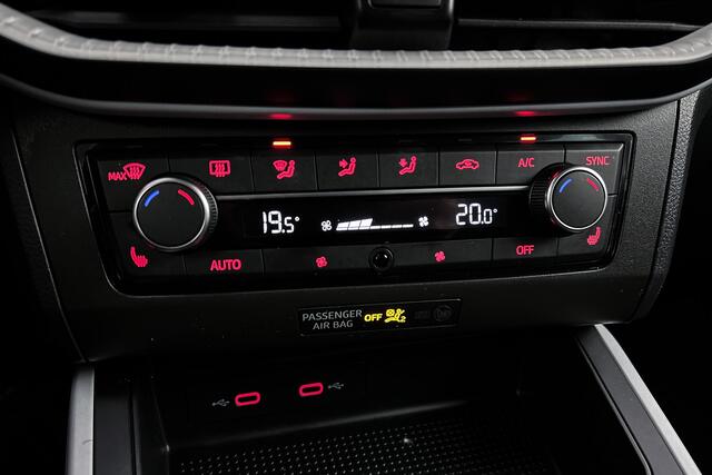 Seat Arona 1.0 TSI Style Business Intense | Virtual Cockpit | Navi Premium | Clima | Apple CarPlay | Stoelverwarming