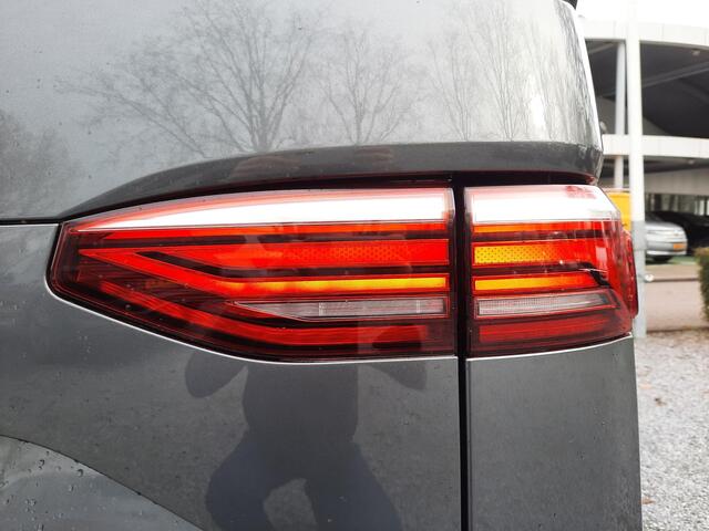 Volkswagen Multivan T7 Hybrid DSG 7p Trekhaak,Camera,Headup,Elek.schuifd