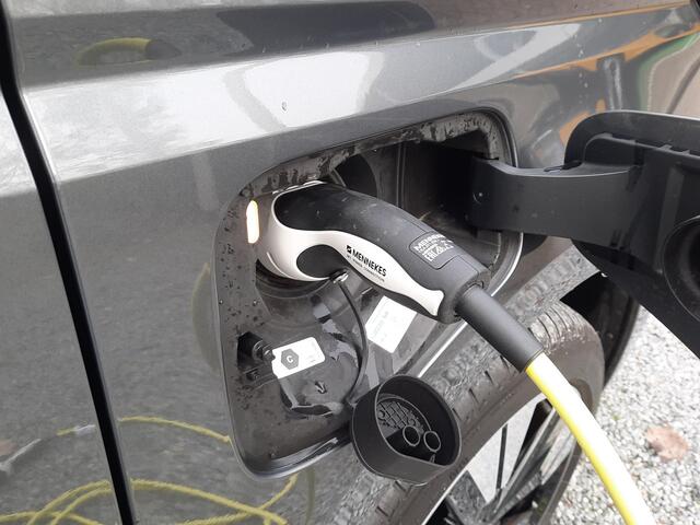 Volkswagen Multivan T7 Hybrid DSG 7p Trekhaak,Camera,Headup,Elek.schuifd