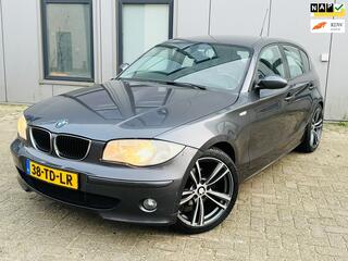 BMW 1-SERIE 120i Executive AUT Cruise TREKHAAK NAP