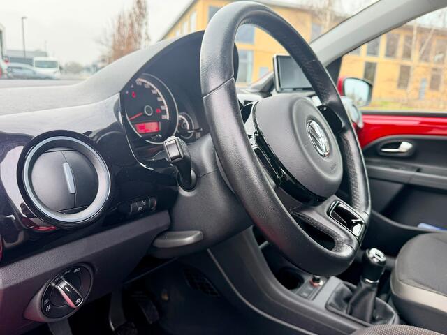 Volkswagen UP 1.0 high up BlueMotion