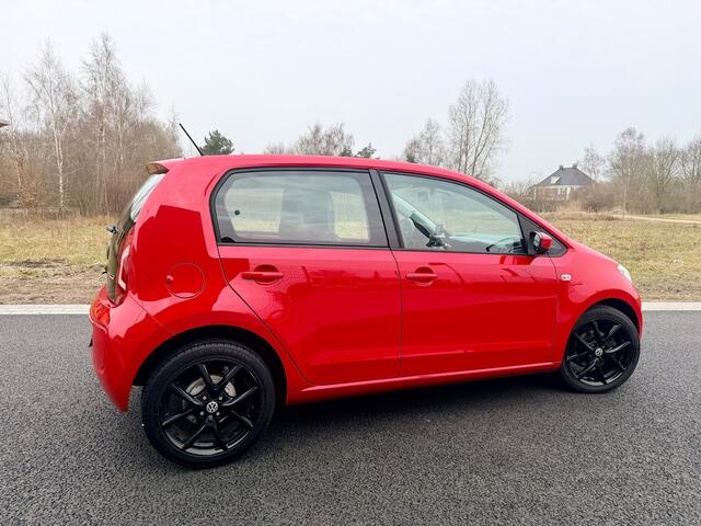 Volkswagen UP 1.0 high up BlueMotion
