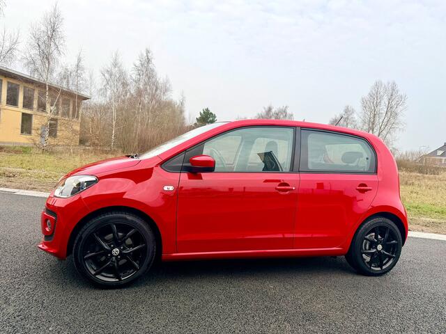 Volkswagen UP 1.0 high up BlueMotion