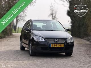 VOLKSWAGEN POLO 1.4-16V Optive