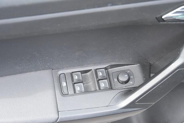 Seat Arona 1.0 TSI 115 DSG Move Navi/CarPlay/Dab+/4Season