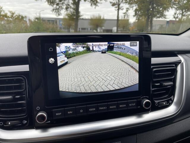 KIA Stonic 1.0 T-GDi MHEV DynamicLine | BTW   | Achteruitrijcamera |