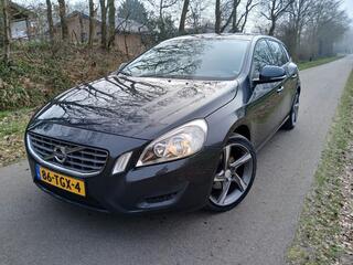 Volvo V60 (2010 - 2018)