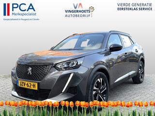 PEUGEOT 2008 130 Pk * AUTOMAAT * Allure * 3D Instrumentenpaneel * 1/2 Lederen Interieur * Achteruitrij Parkeer Camera * Climate & Cruise Control * Dubbel verchroomde Uitlaat * G-Force Meter * Navigatie & Spotify via  Apple Carplay /  Vingerhoets; Vierde Generatie Eers
