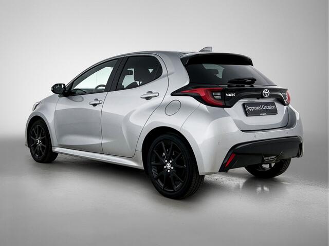 Toyota Yaris 1.5 Hybrid Executive | Navigatie | Parkeersensoren voor+achter | Blind Spot Monitor |