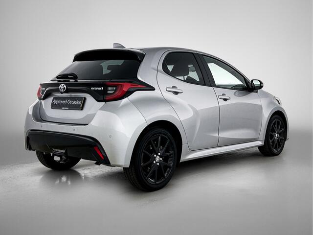 Toyota Yaris 1.5 Hybrid Executive | Navigatie | Parkeersensoren voor+achter | Blind Spot Monitor |