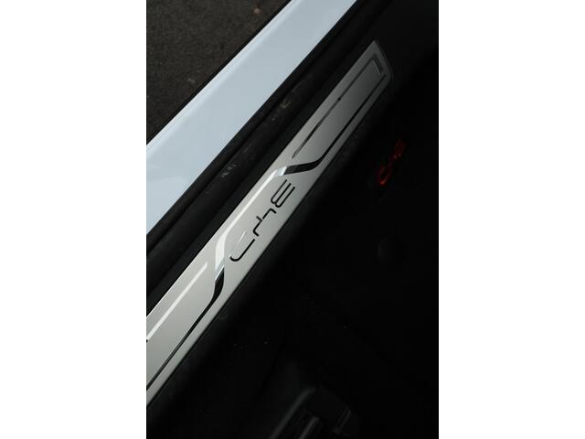 BYD Seal U 1.5 T DM-i AWD Design 4 wheel drive trekgewicht 1500kg