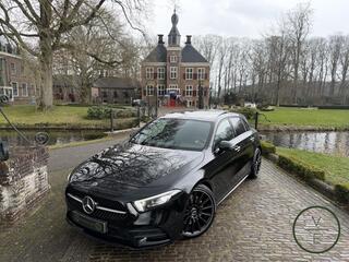 MERCEDES-BENZ A-KLASSE 250 | AMG | Night | Burmester | Pano | Memory | 360 |