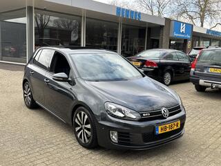 Volkswagen Golf VII
