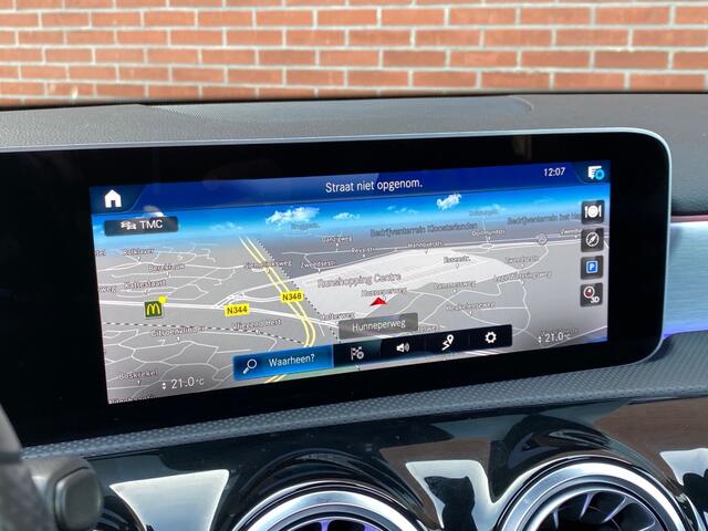 Mercedes-Benz A-Klasse 180 BUSINESS SOLUTION AMG PANORAMA NAVI CLIMA STOELVW CAME