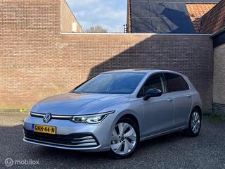 Volkswagen Golf 1.5 TSI Style| PANO| LED| Stuur&amp;Stoel Verw.