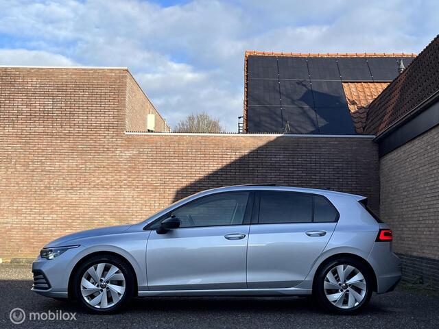 Volkswagen Golf 1.5 TSI Style| PANO| LED| Stuur&Stoel Verw.