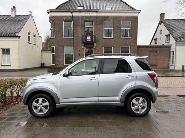 Daihatsu Terios 1.5-16v Adventure 4X4 NAVI AIRCO E KOPPELING REVISIE BAK
