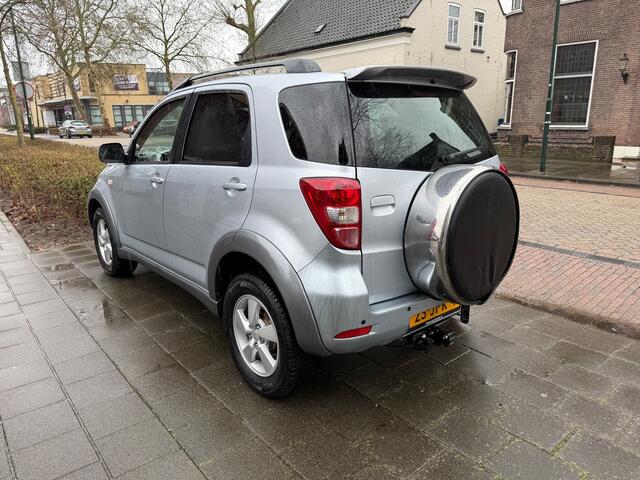 Daihatsu Terios 1.5-16v Adventure 4X4 NAVI AIRCO E KOPPELING REVISIE BAK