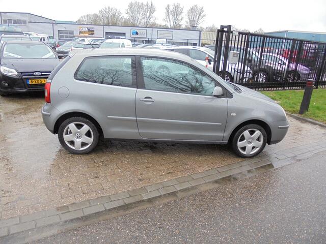 Volkswagen Polo 1.4-16V Athene