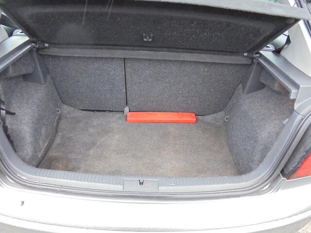 Volkswagen Polo 1.4-16V Athene