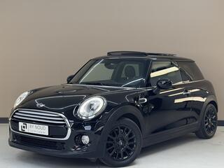 MINI COOPER Mini 1.5 136Pk, 2014, 2de eigenaar, Panoramadak, Harman Kardon, Groot scherm, Climate control, Cruise control,  Sportstoelen, Nieuwe banden,
