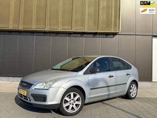 FORD FOCUS 1.6-16V Champion | Airco | Distri vv | Koppeling vv |Cruise | Nwe APK | Trekh
