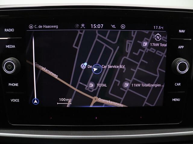 Volkswagen T-ROC TSI 150pk Life Business DSG/Automaat Camera | Adapt. Cruise | Navi | Parkeersens. v+a