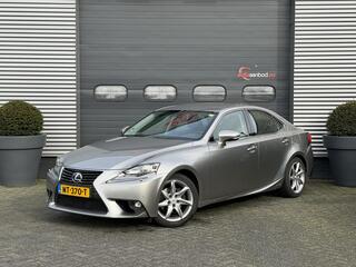 LEXUS IS 300h Business Line Pro | Navigatie | Camera | DAB | Lederen Bekleding | Lichtmetalen Velgen |