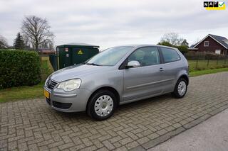 VOLKSWAGEN POLO 1.2 Optive AIRCO NAP