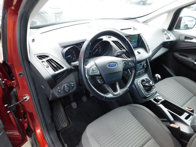 Ford C-MAX 1000 cc  Eco Boost Titanium