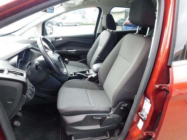 Ford C-MAX 1000 cc  Eco Boost Titanium