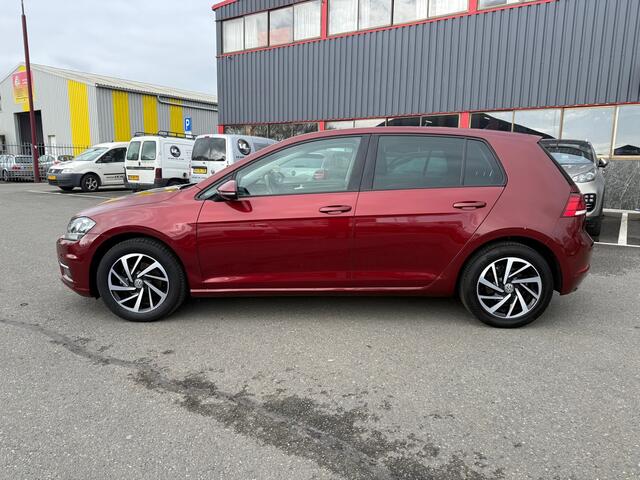 Volkswagen Golf 1.0 TSI Comfortline Business/ DSG AUTOMAAT / CAMERA / NAVI / SP VLG / TREKHAAK /