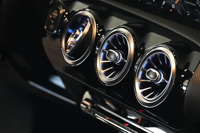 Mercedes-Benz A-Klasse AMG 35 4MATIC Advantage