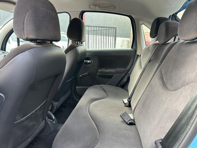 Citroen C3 1.4i Ambiance Clima Cruise PDC APK NAP Dealer onderhouden.