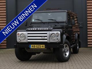 LAND ROVER DEFENDER 2.4 TD 110 SW SVX 60th Anniversary Airco Opendak 7-Persoons Orig NL