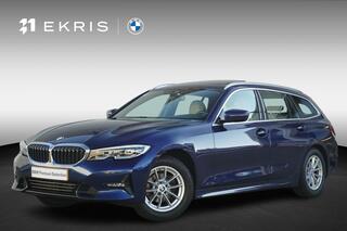 BMW 3-SERIE Touring 318i High Executive Sport Line 18'' / Panoramadak / Adaptieve Led Koplampen / Hifi System