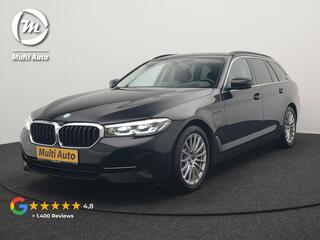 BMW 5-SERIE Touring 520e Business Edition Plus PHEV 204pk Dealer O.H. | Head Up | Camera | Lederen Comfortstoelen Memory & Ventilatie | Apple Carplay | Blis | Virtual | Stoelverwarming | Navigatie | DAB | Plug In Hybrid |