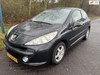 PEUGEOT 207 1.4 VTi Sublime