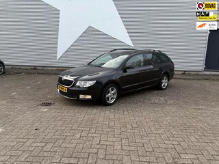 SKODA SUPERB Combi 1.8 TSI Comfort Business Line | APK 05-05-2027 | Trekhaak | Erg Luxe