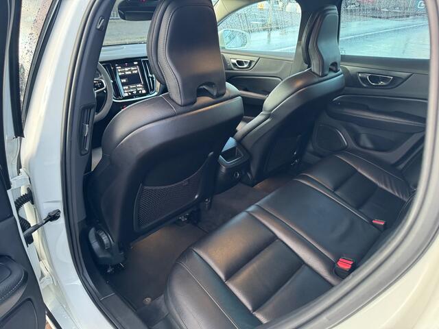 Volvo V60 2.0 D4 Inscription XENON/LINE-ASSIST FULL-FULL