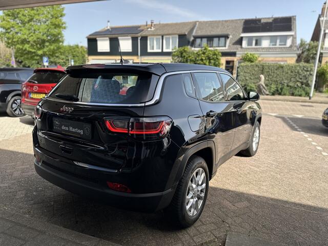Jeep Compass 1.5T e-Hybrid Longitude 1450KG trekgewicht/Stoel+stuur verwarming.