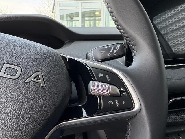 Skoda Elroq 55 Limited 170 PK | Achteruitrijcamera | Wireless Carplay & Android auto | 19 velgen | Adaptieve Cruise Control | Dode hoek sensor |