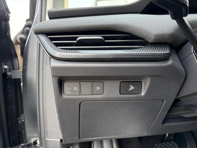 Skoda Elroq 55 Limited 170 PK | Achteruitrijcamera | Wireless Carplay & Android auto | 19 velgen | Adaptieve Cruise Control | Dode hoek sensor |