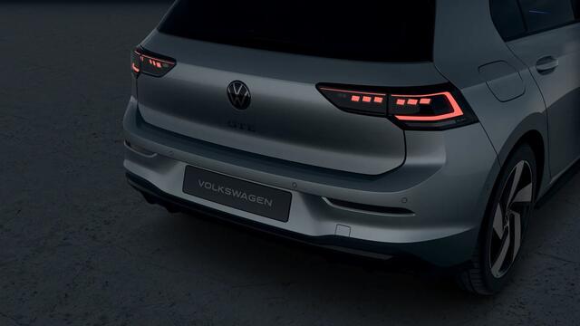 Volkswagen Golf Automaat | Panoramisch schuif-, kanteldak, elektrisch bedienbaar