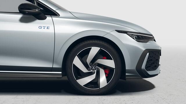 Volkswagen Golf Automaat | Panoramisch schuif-, kanteldak, elektrisch bedienbaar